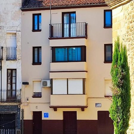 Apartamentos San Martin Plasencia Exteriér fotografie